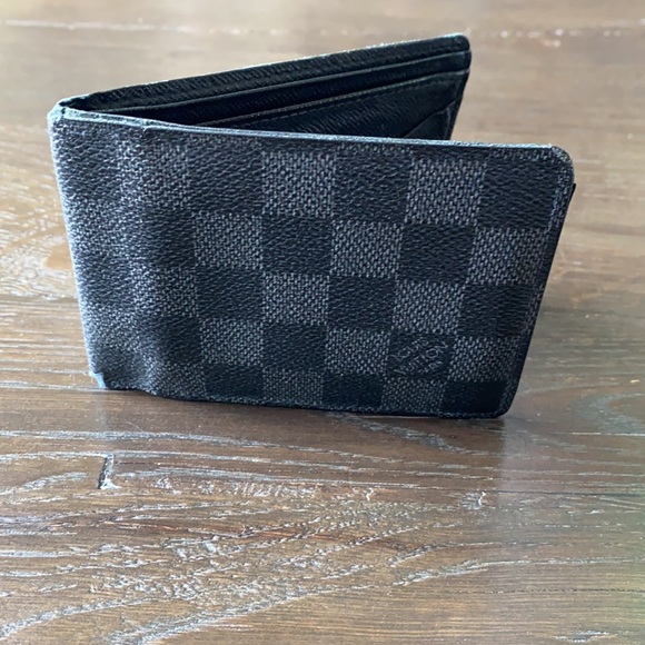 Authentic Louis Vuitton Damier Graphite Wallet - Picture 10 of 12